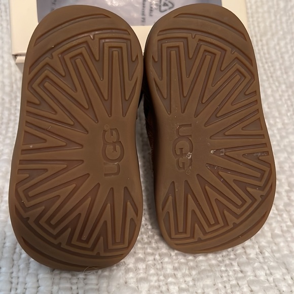 UGG Baby Boots - Picture 5 of 8